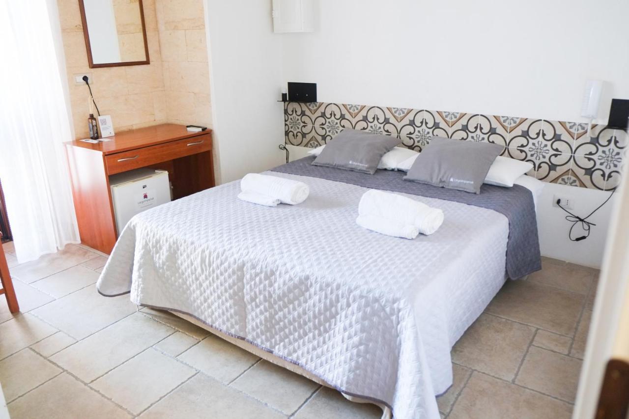 Largo Imperiali B&B Avetrana Exteriör bild